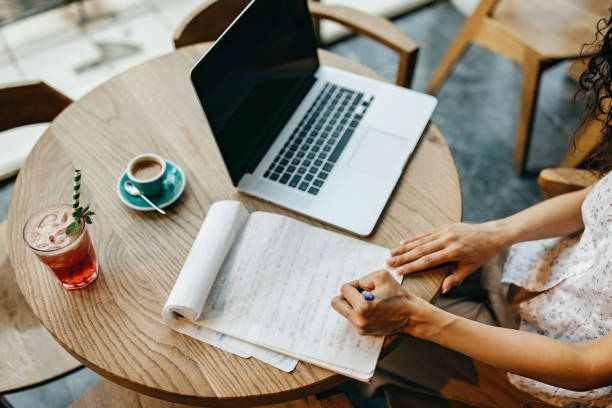 Remote copywriting jobs for high income